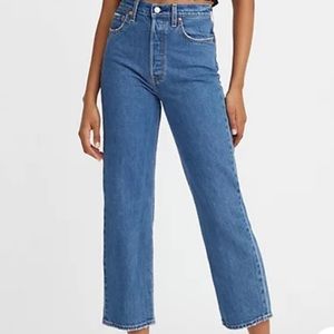 Levi’s ribcage straight